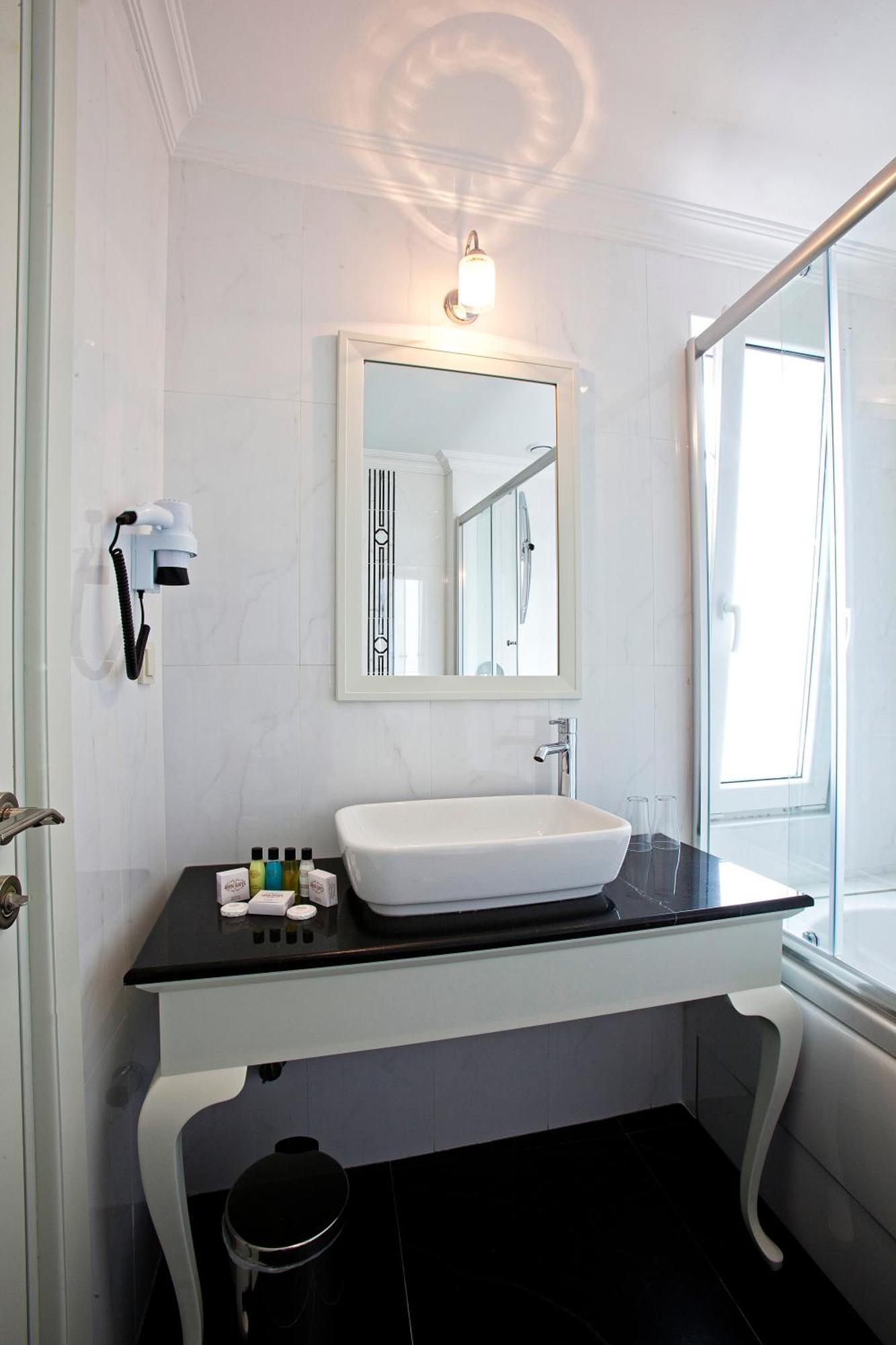 Aren Suites Istanbul Exterior foto